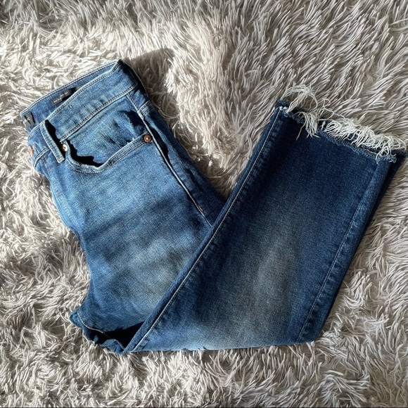 Banana Republic Mid Rise Straight Leg Raw Ham Crop Jeans - Picture 8 of 10